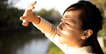 UV eye damage treatment